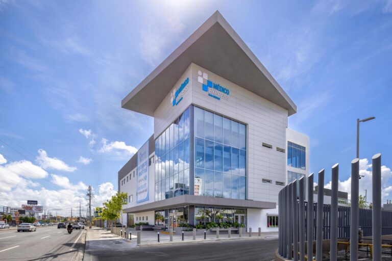 Médico Express se posiciona como el centro de salud líder mundial en certificación profesional de turismo médico