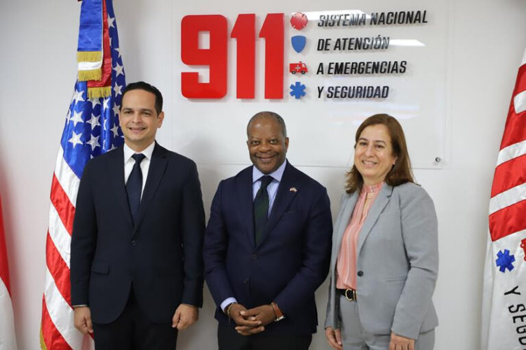 Embajada de EEUU y el 911 anuncian proyecto de US$12 millones para mejorar el sistema nacional de videovigilancia
