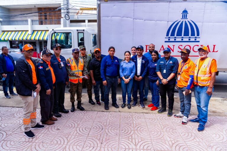 Plan Social también despliega equipos tras inundaciones en Mao- Valverde