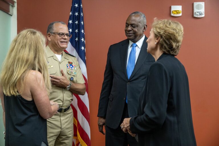 Ministro defensa de RD participa en juramentación nuevo jefe del Comando Sur de EE.UU.