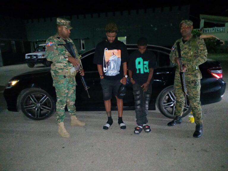 Envían a la justicia a otros tres hombres por transportar extranjeros indocumentados en provincias fronterizas