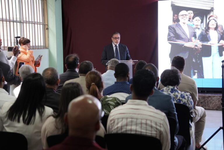 Director Desarrollo de la Comunidad presenta logros 100 días de gestión