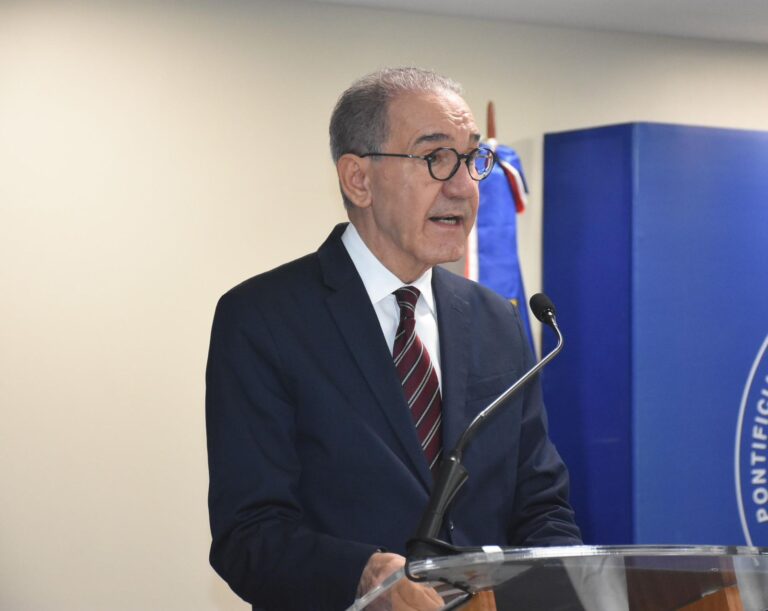 Ministro del MESCyT informa sobre el proceso de fusión con el MINERD para eficientizar el Estado