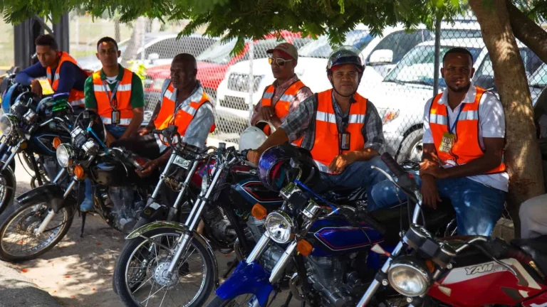 Mario Díaz apoya medidas del INTRANT y DIGESETT para regular paradas de motoconchos