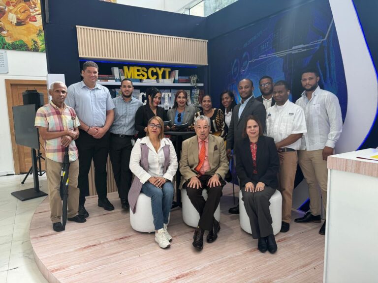 MESCYT auspicia la obra Fundamentos e Innovación en el Marketing B2B