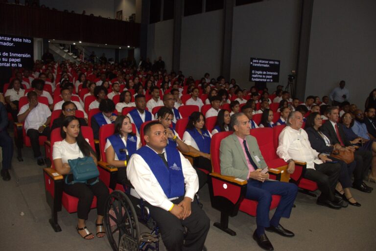 Inglés de inmersión se convierte en un pilar de la educación en la RD