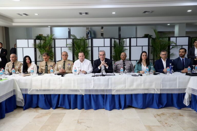 Presidente Abinader encabeza reunión de seguimiento al Plan de Seguridad Ciudadana