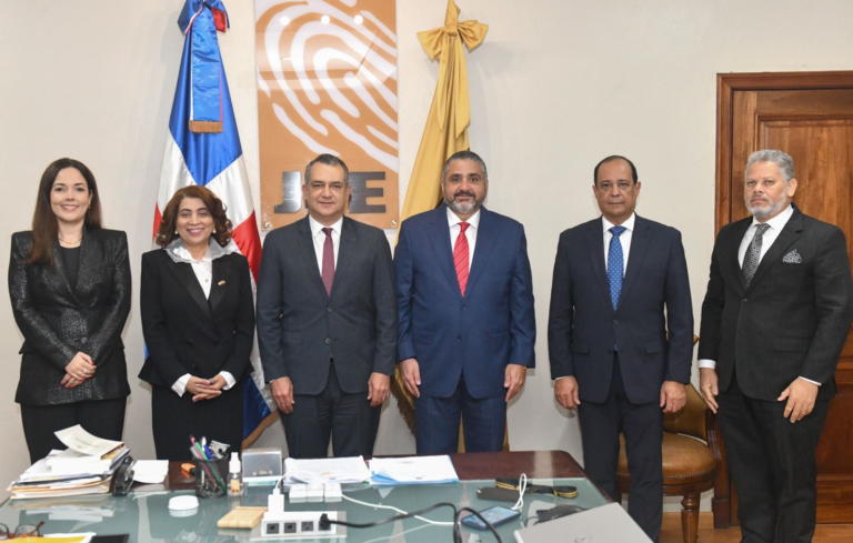 Pleno JCE socializará proyecto renovación cédula con alta dirigencia Partidos Políticos 