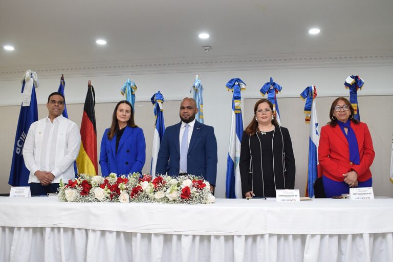 Con respaldo de la Iniciativa DINAMICA II se realiza Feria Internacional de mipymes 2025 en República Dominicana