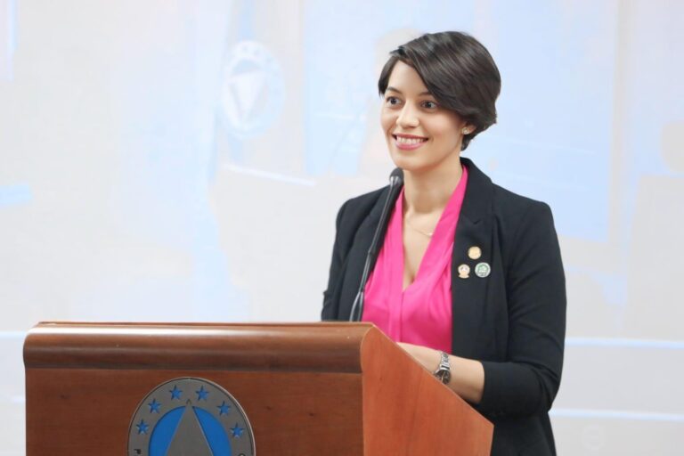Diputada Mancebo presenta iniciativa declarar a Juan Pablo Duarte  Prócer de Centroamericana