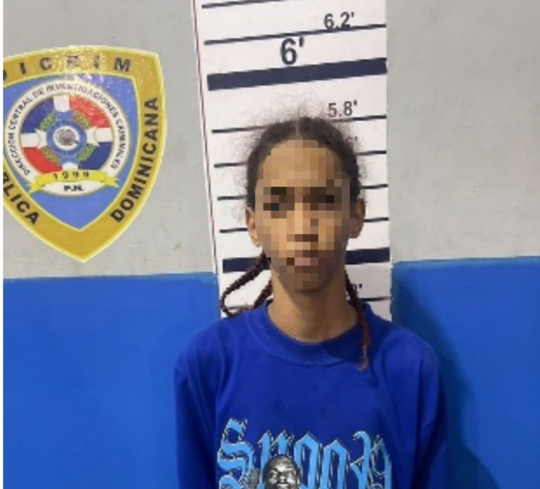 Policía Nacional en Santiago arresta hombre por robo a mano armada en consorcio de bancas 