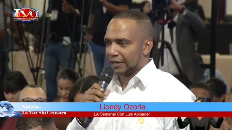 VIDEO: Liondy Ozoria amonesta a la prensa de la fuente del Palacio Nacional durante «La Semanal» con Luis Abinader