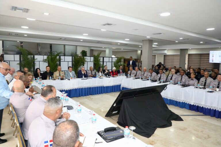 Presidente Abinader encabeza reunión de seguimiento al Plan de Seguridad Ciudadana
