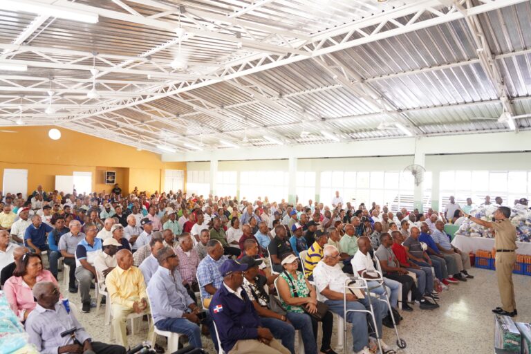 Ministerio de Defensa realiza encuentro con retirados militares de Villa Mella a través de la Junta de Retiro