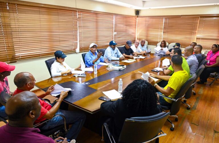 Comedores Económicos del Estado Dominicano (CEED) activa Comité de Emergencia ante posible impacto de vaguada que afecta el país