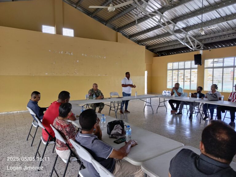 Ciudad Juan Bosch refuerza colaboración comunitaria por limpieza y seguridad