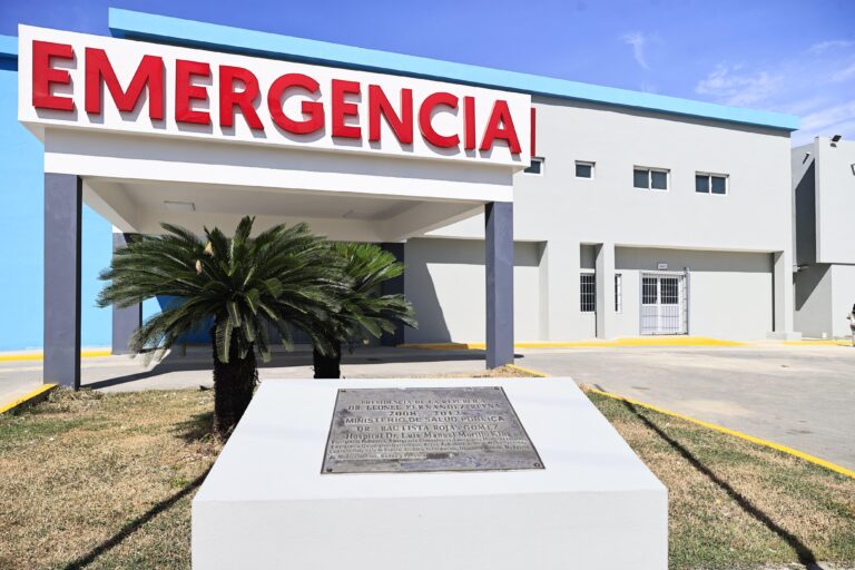 Abinader inaugura ampliación Área de Internamiento Hospital Regional Luis Morillo King