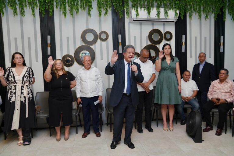 Leonel: “Hoy vi una encuesta y Fuerza del Pueblo ya está en primer lugar”