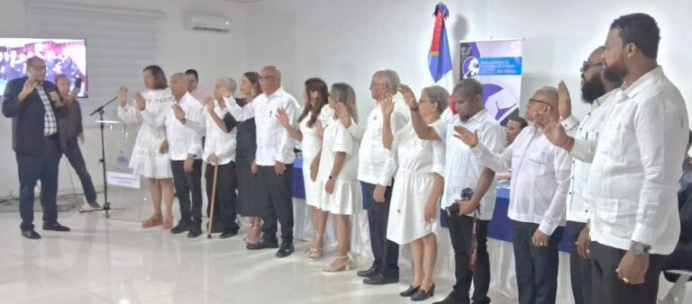 “SNTP y candidato electo rechazan juramentación en Valverde”