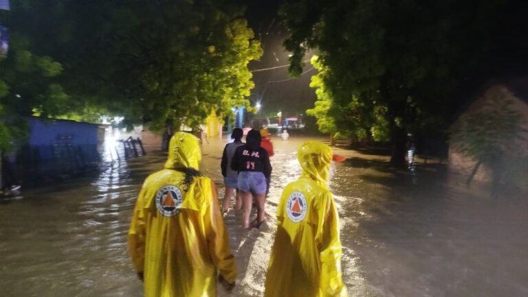 Defensa Civil refuerza acciones de respuesta en provincias afectadas por lluvias