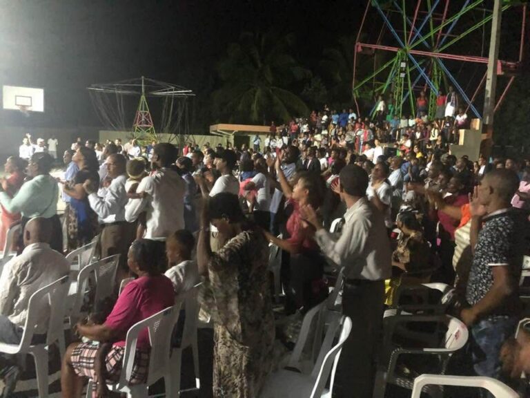 Pastor Jhonny Encarnación clama por RD y comunidades olvidadas