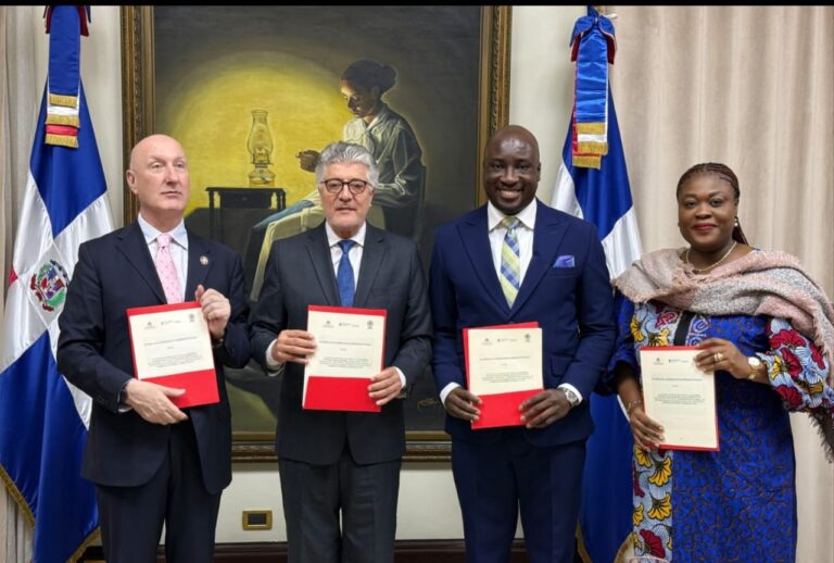 RD firma acuerdo de cooperación internacional con academias de África y EEUU