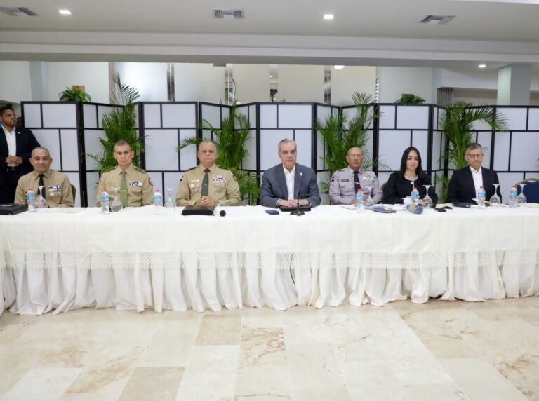 Presidente Abinader encabeza reunión de seguimiento al Plan de Seguridad Ciudadana