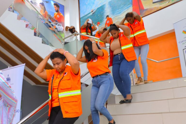 Defensa Civil participa y acompaña instituciones en “Simulacro Nacional de Evacuación por Terremoto”