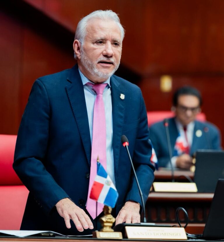 Antonio Taveras pide al presidente “dormir con los ojos abiertos” y advierte sobre corrupción pasada