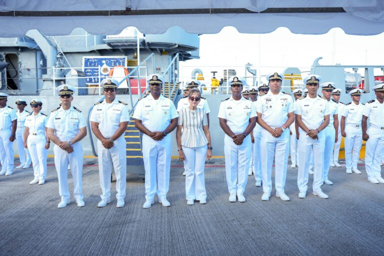 La Armada de República Dominicana Lleva el Orgullo Naval a Puerto Plata