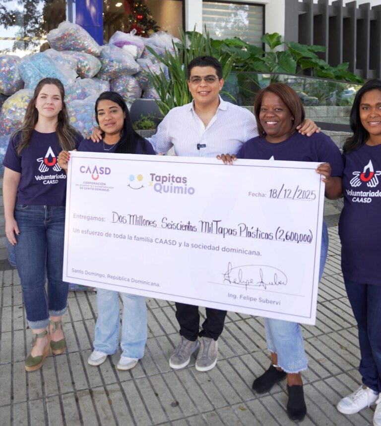 CAASD recolecta 2.6 millones de tapitas para apoyar tratamientos de quimioterapia infantil