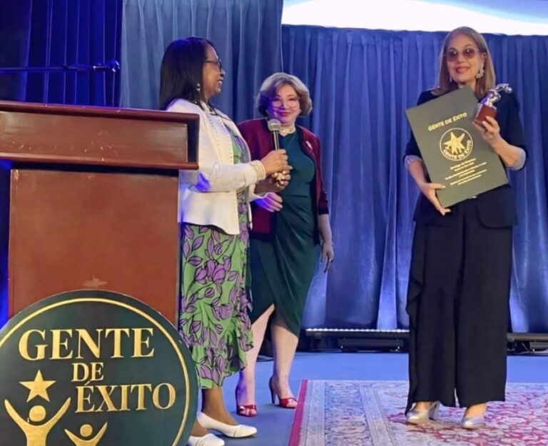 Premios Gente de Éxito 2025 exalta el legado artístico de Olga Lara