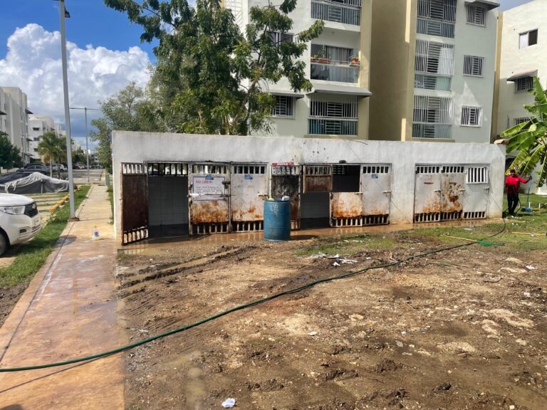 Alcaldía de Santo Domingo Este responde de manera oportuna ante cúmulo de basura en Ciudad Juan Bosch