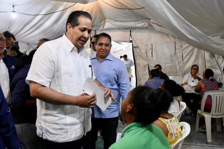 Víctor Atallah afirma que la atención primaria, seguridad social, medicamentos y salud mental son prioridad del Gobierno