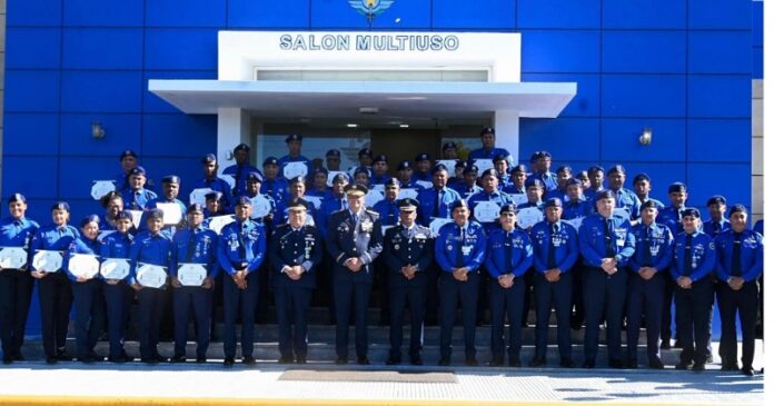 Acto de condecoraciones del CESAC en su 29.º aniversario enaltece compromiso institucional con entrega de “Medallas al Mérito”