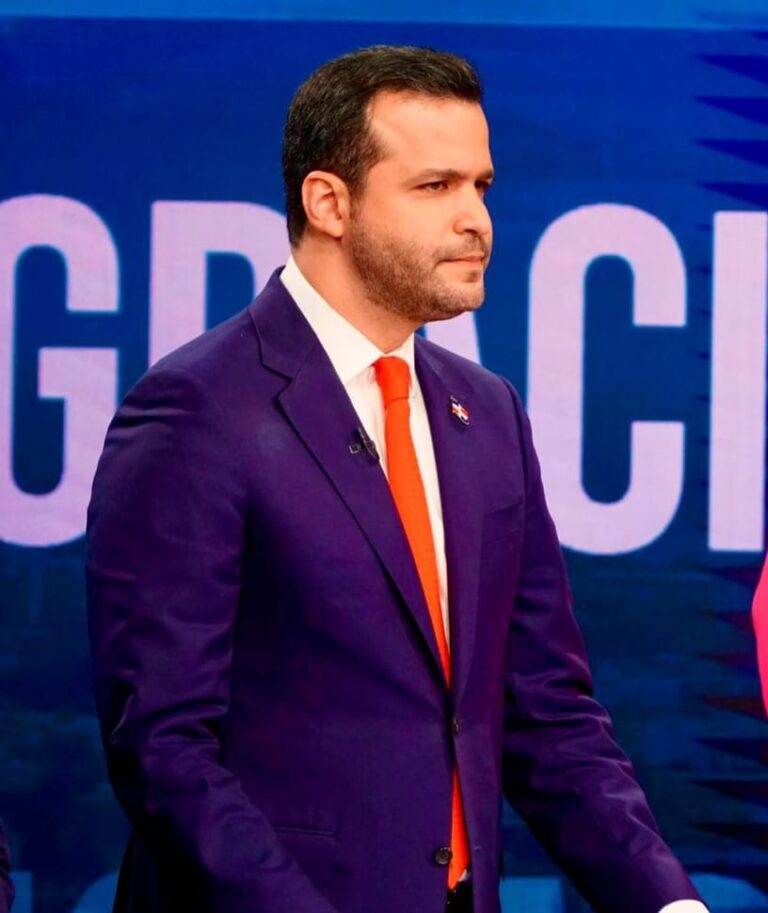 Rafael Paz asume Secretaría de Competitividad de la Fuerza del Pueblo con enfoque en agenda nacional de desarrollo