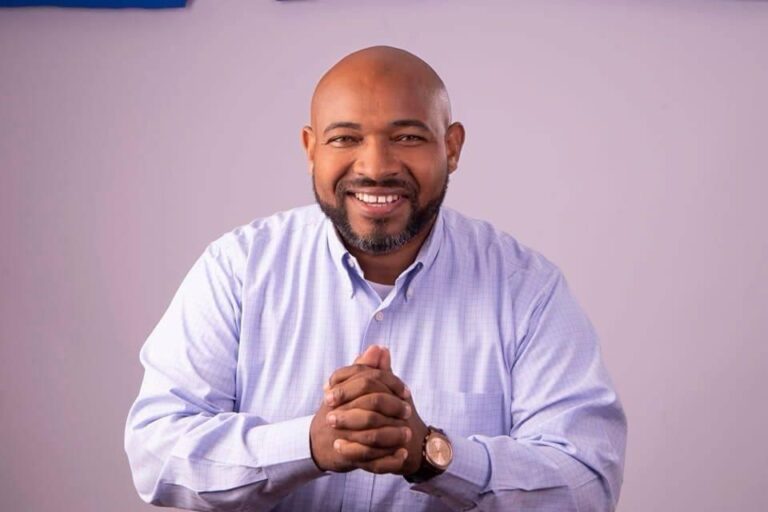 Regidor Jairo Doñe felicita a Rafael Paz por conducción institucional en la Circunscripción 2 del Distrito