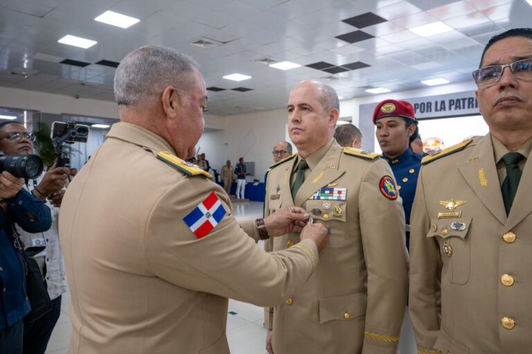 Ministerio de Defensa de la RD encabeza actos conmemorativos por el Día de las Fuerzas Armadas con reconocimientos a militares y civiles