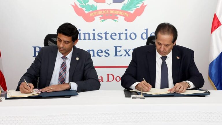 República Dominicana y Estados Unidos suscriben Memorando de Entendimiento orientado a fortalecer el sector salud
