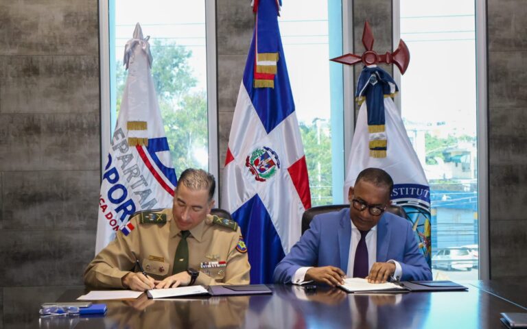 Instituto Cartográfico Militar y Departamento Aeroportuario firman acuerdo de cooperación interinstitucional