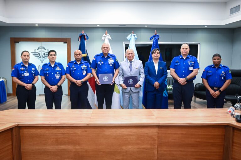CESAC consolida alianza estratégica con Tripulantes VIP para fortalecer cultura de seguridad en la aviación civil dominicana