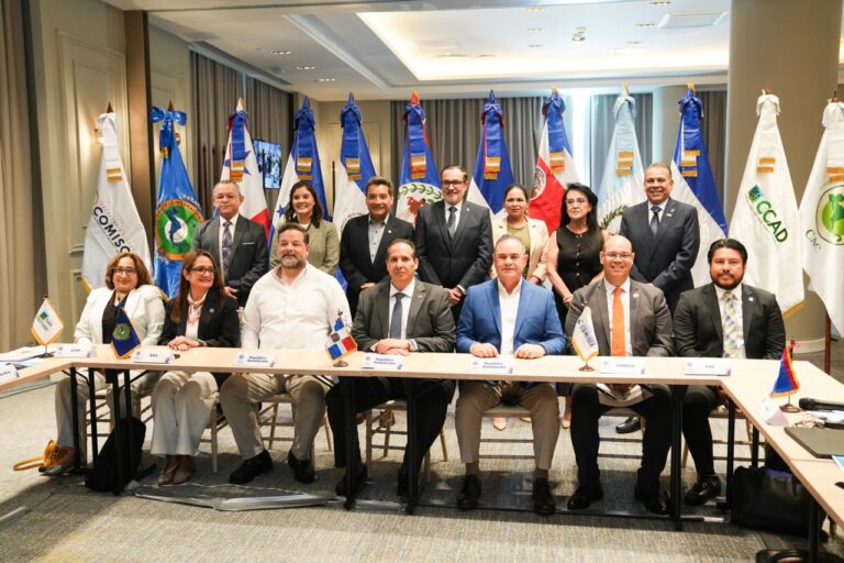 COMISCA, CAC y CCAD aprueban conjuntamente Estrategia Una Sola Salud del SICA 2026-2030