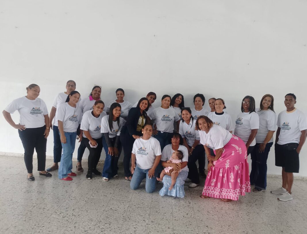 Equipo de Ventas y Emprendedores de Ciudad Juan Bosch impulsa el crecimiento local con exitoso taller sobre formalización de PYMES