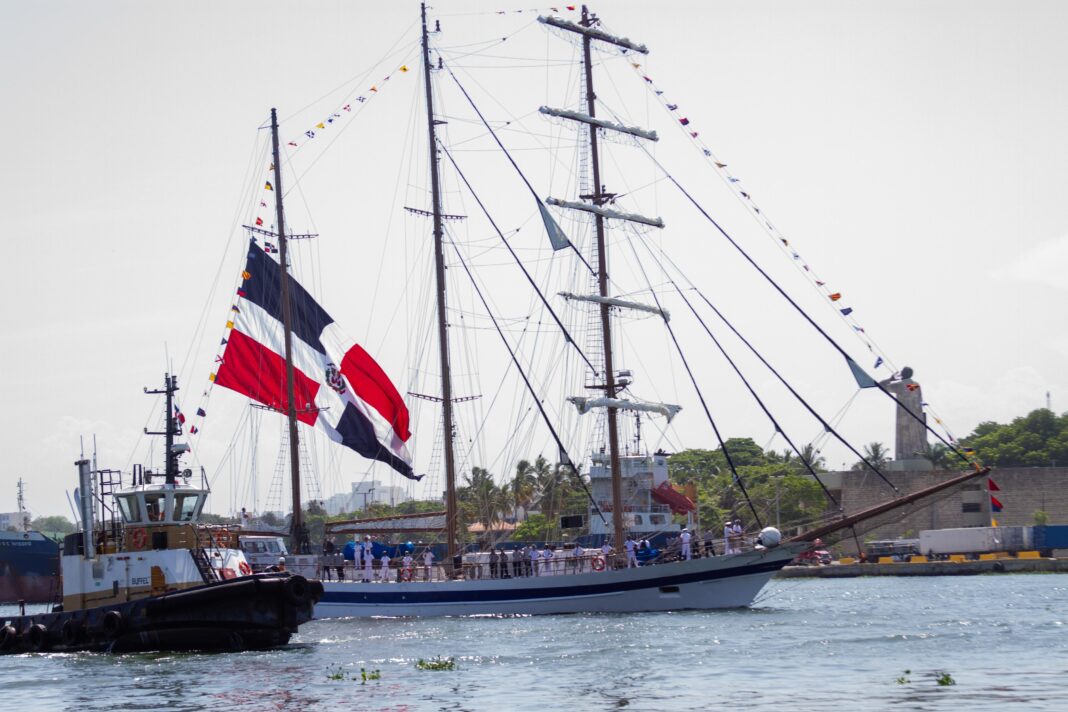 Armada Dominicana recibe Buque Escuela tras exitosa misión de instrucción en Estados Unidos