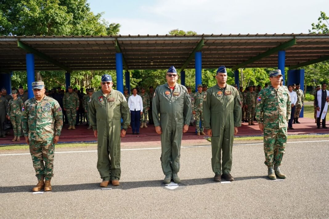 Mayor general piloto Souffront Tamayo encabeza traspaso de mando en la Base Aérea Puerto Plata