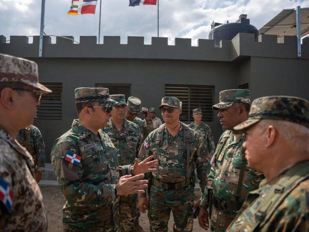 COMANDANTE GENERAL DEL EJÉRCITO REALIZA INTENSA SUPERVISIÓN OPERATIVA DE TRES DÍAS EN LA FRONTERA TERRESTRE