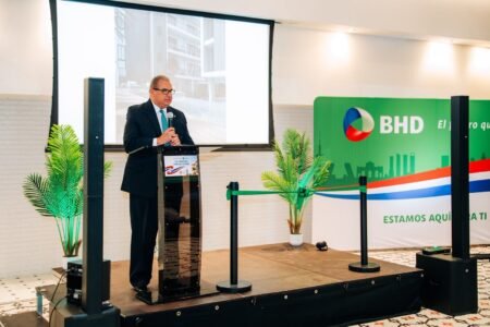 BHD y Arenal inauguran feria inmobiliaria en Madrid