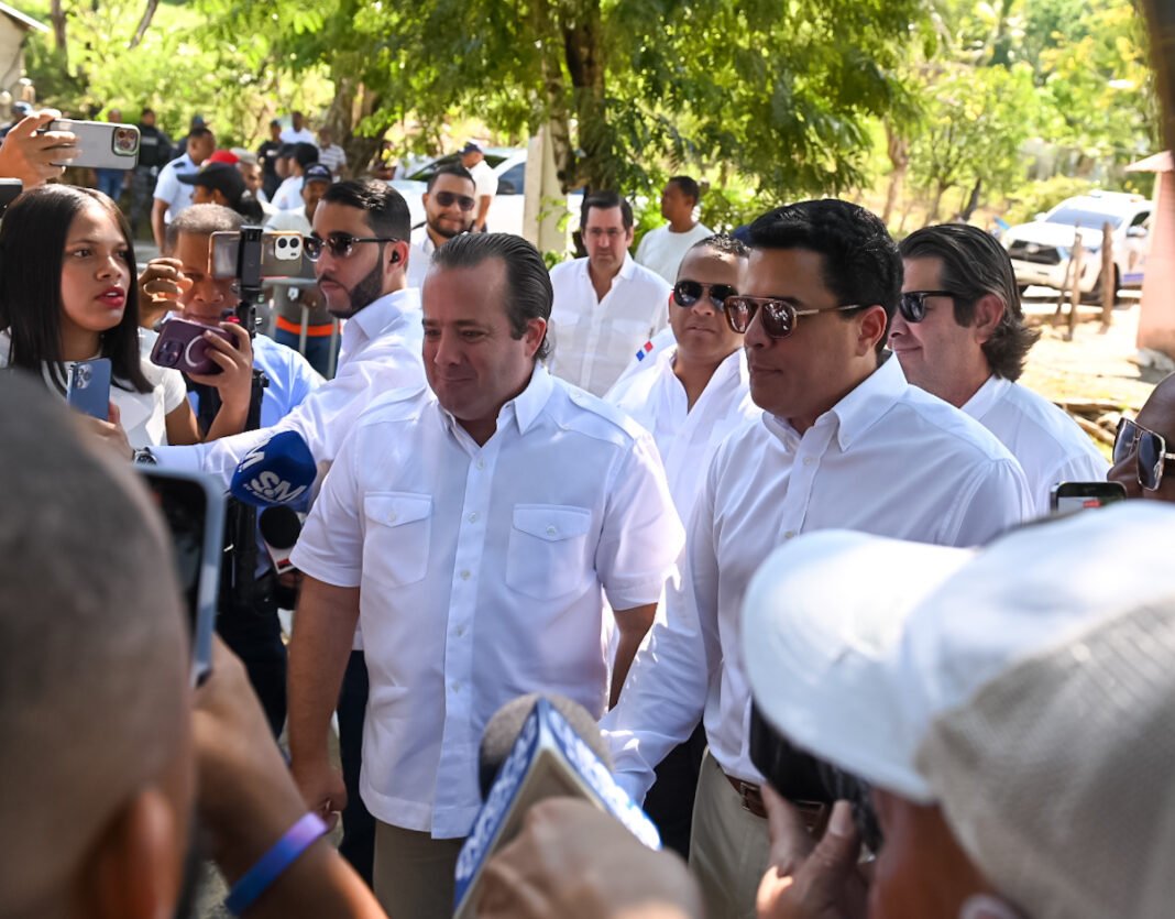 David Collado deja iniciadas obras en Maimón, Puerto Plata, por más de 168 millones de pesos.