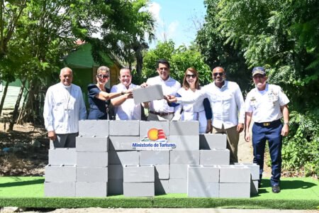 David Collado deja iniciadas obras en Maimón, Puerto Plata, por más de 168 millones de pesos.