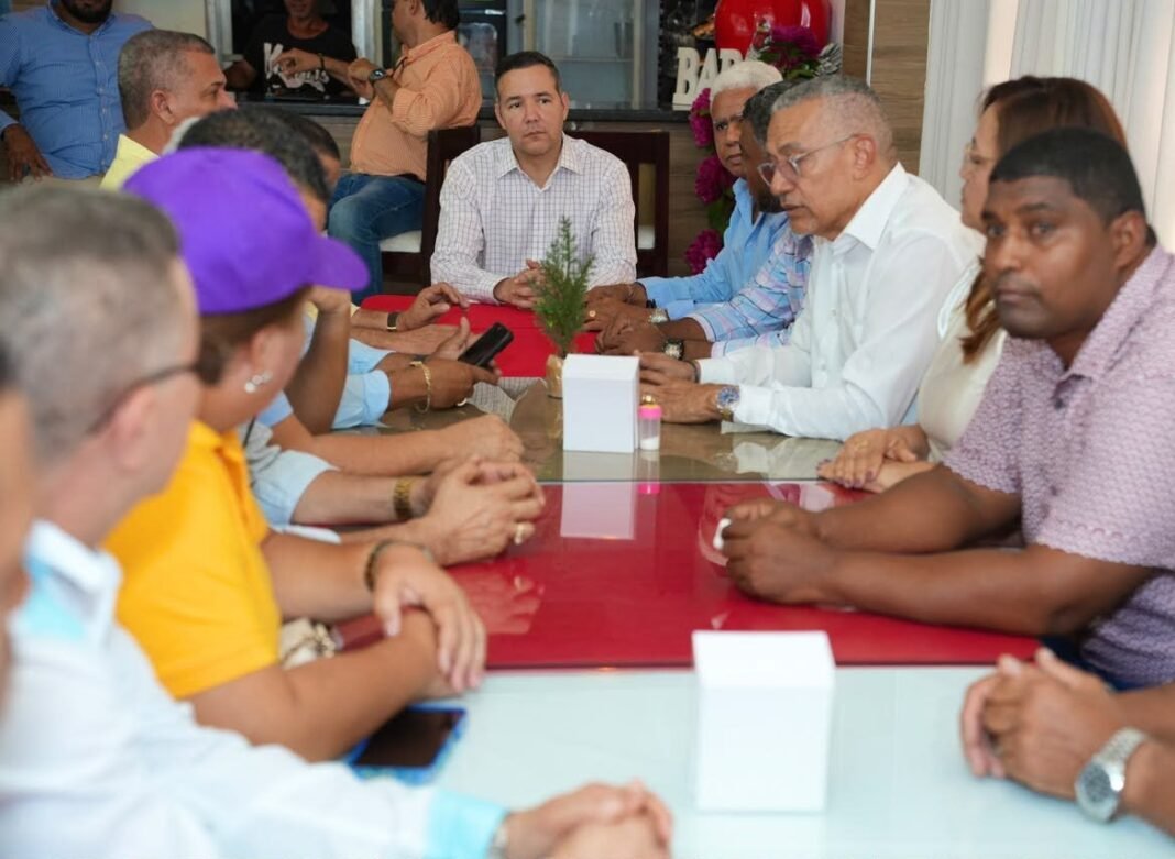 Johnny Pujols acusa al Gobierno del PRM de privilegiar la propaganda sobre los resultados